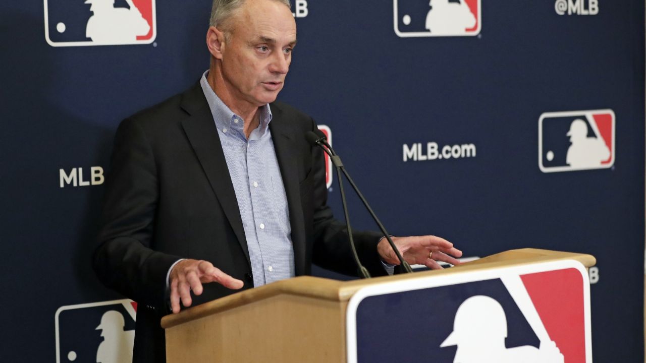 Rob Manfred: ‘Estamos en deuda con nuestros fanáticos’