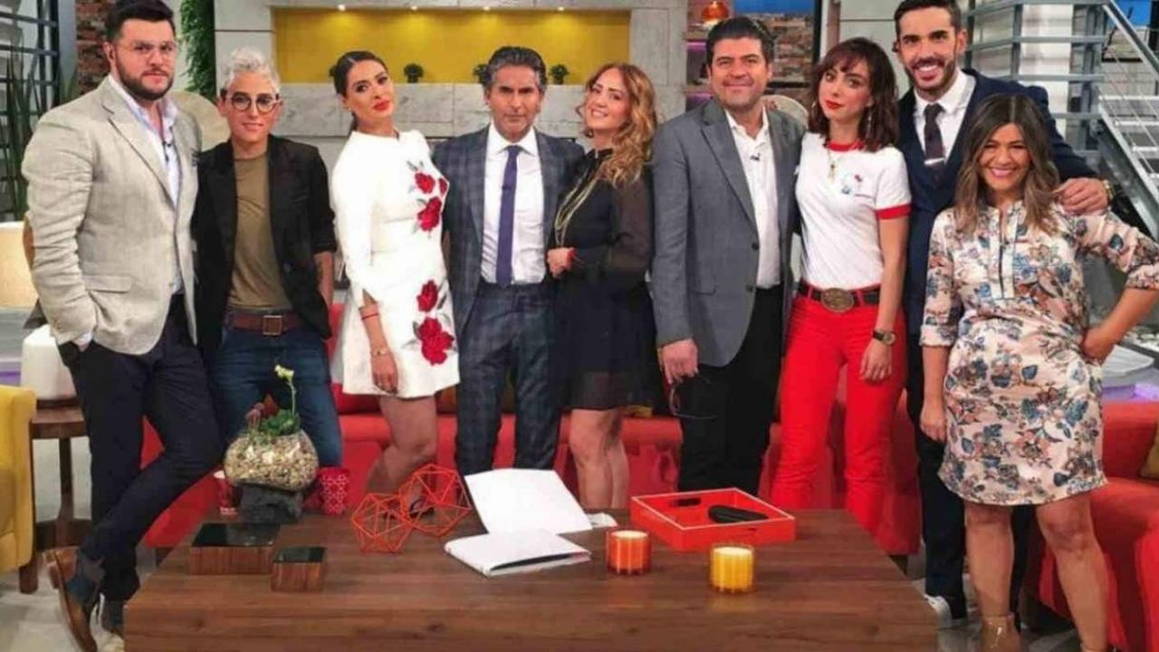 Sin piedad, exconductora de ‘Hoy’ despotrica en vivo: “Televisa es del diablo, es un teibol”