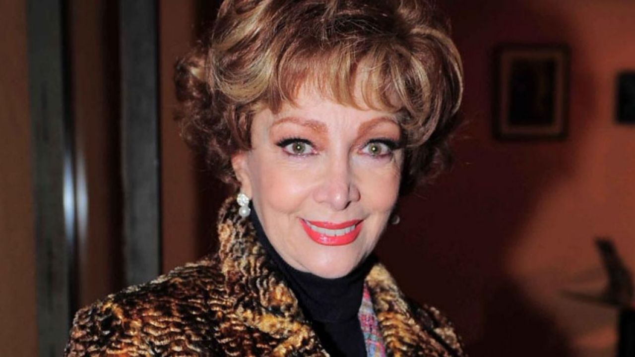 Actriz de Televisa revela que el encierro la ha hecho recordar la muerte de sus padres e hija