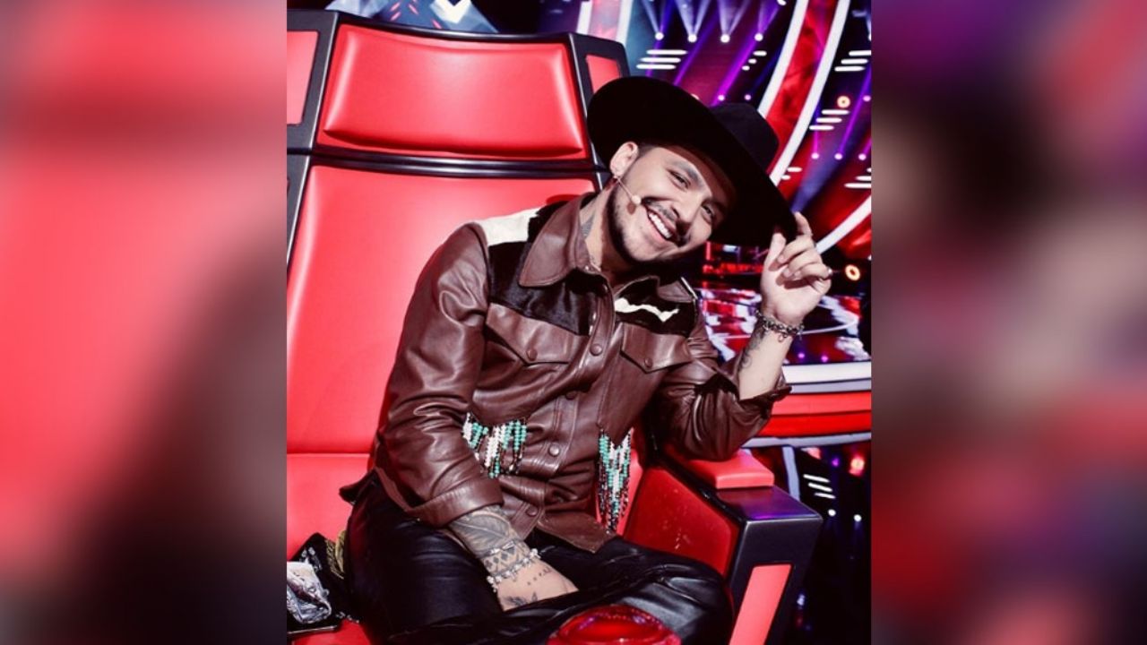 ¡Tiembla Belinda! Christian Nodal conquista ‘La Voz Azteca’ con modernos ‘outfits’