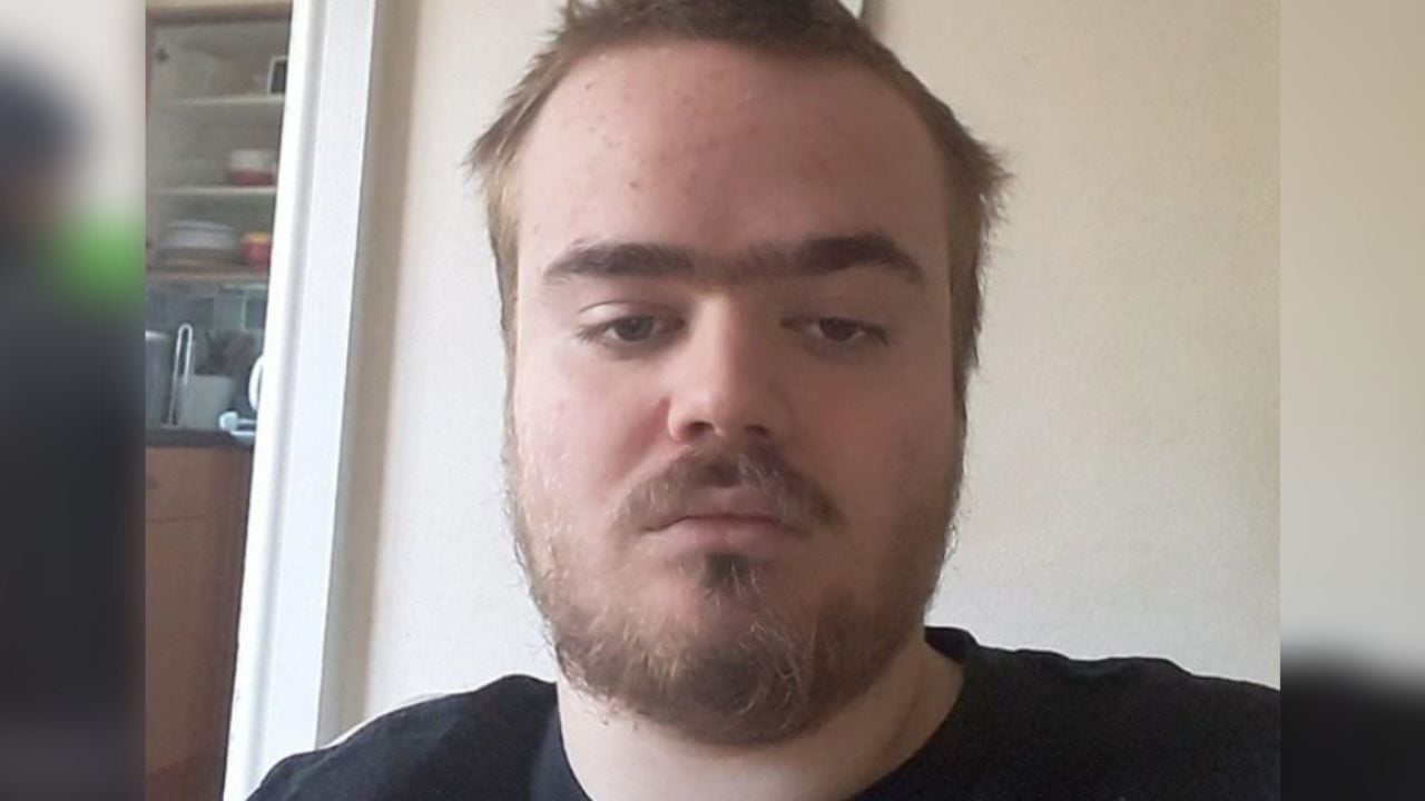 Jonty Bravery: El joven que lanzó a un niño desde lo alto de un museo recibe cadena perpetua