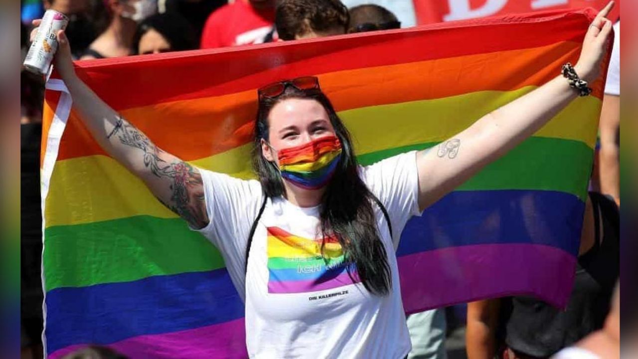 Comunidad LGBT triunfa con marcha de 10 horas y más de 5 millones de personas