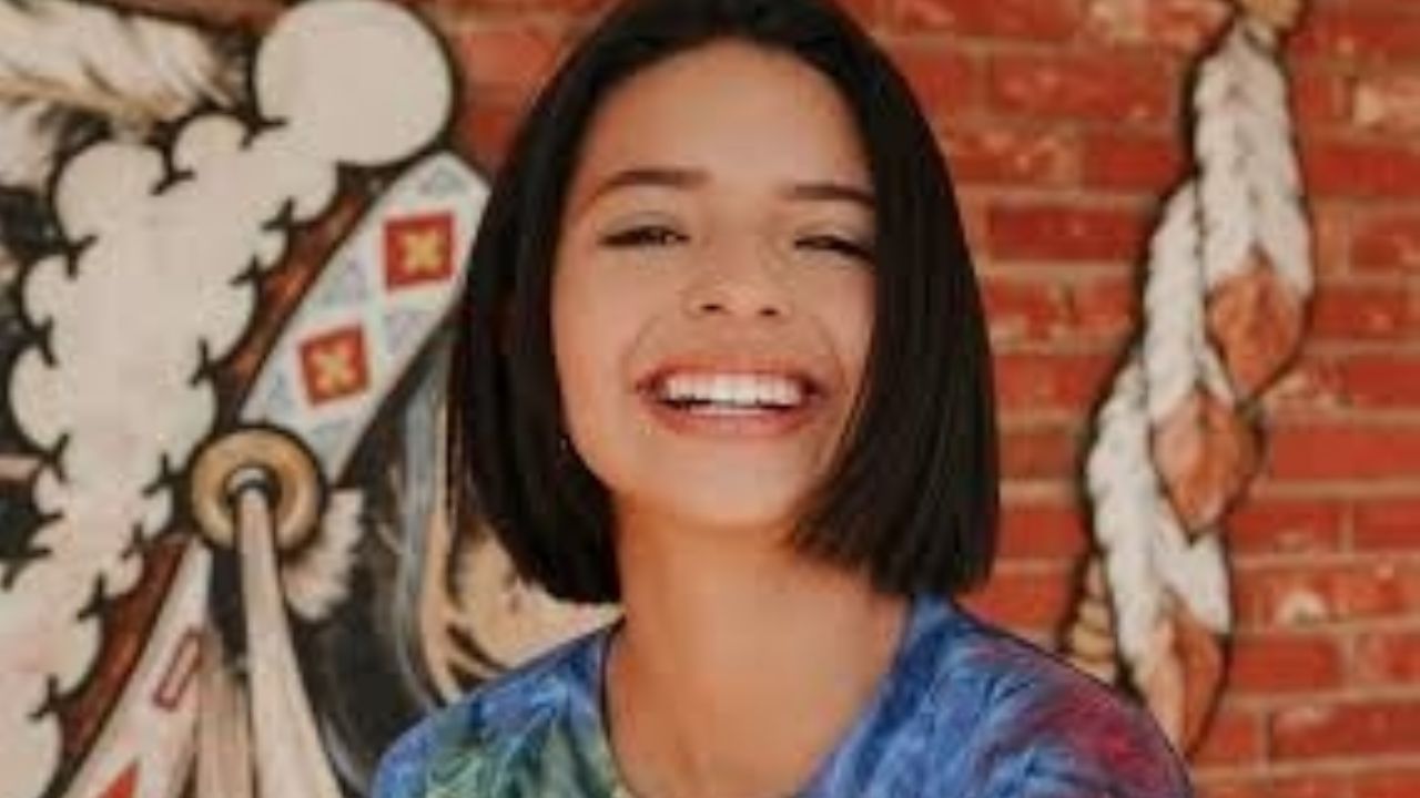 ¿Enamorada? Ángela Aguilar canta canción de amor y fans especulan un romance