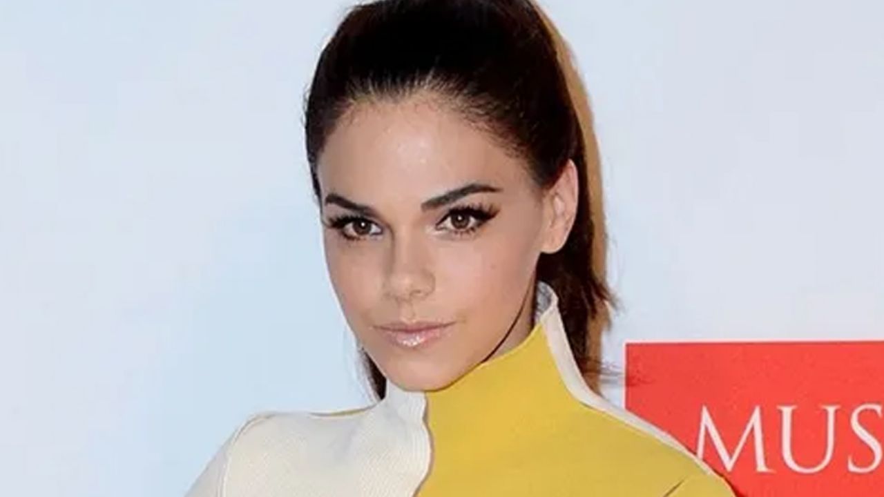 ¡Tremenda! Livia Brito se ejercita desde casa con sus leggings más entallados