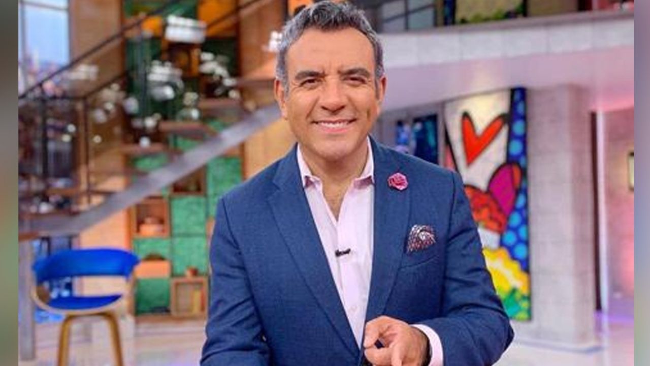 ¿Héctor Sandarti llega a ‘Hoy’? Este sería el programa que va a conducir en Televisa