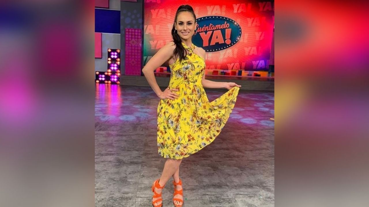 Wendy, conductora de ‘Cuéntamelo Ya’, luce sus encantos en descarado bikini