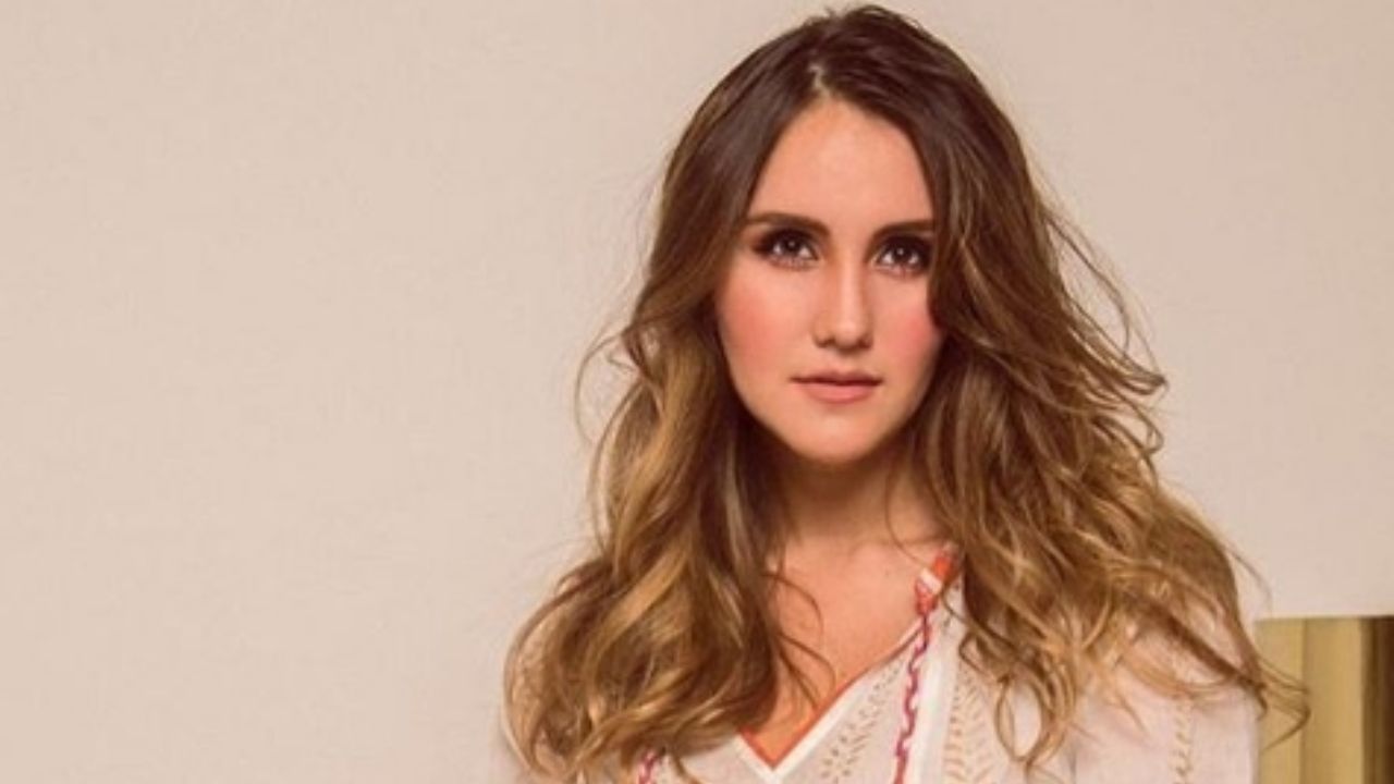 ¡Qué estilo! Dulce María muestra su embarazo por primera vez en portada de revista