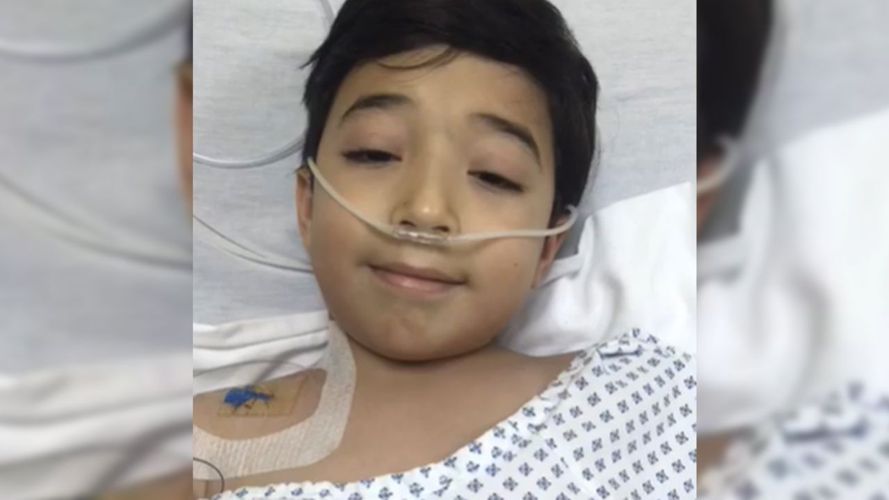 Carlitos Mares, el niño de 7 años que lucha por su vida tras dar positivo a Covid-19
