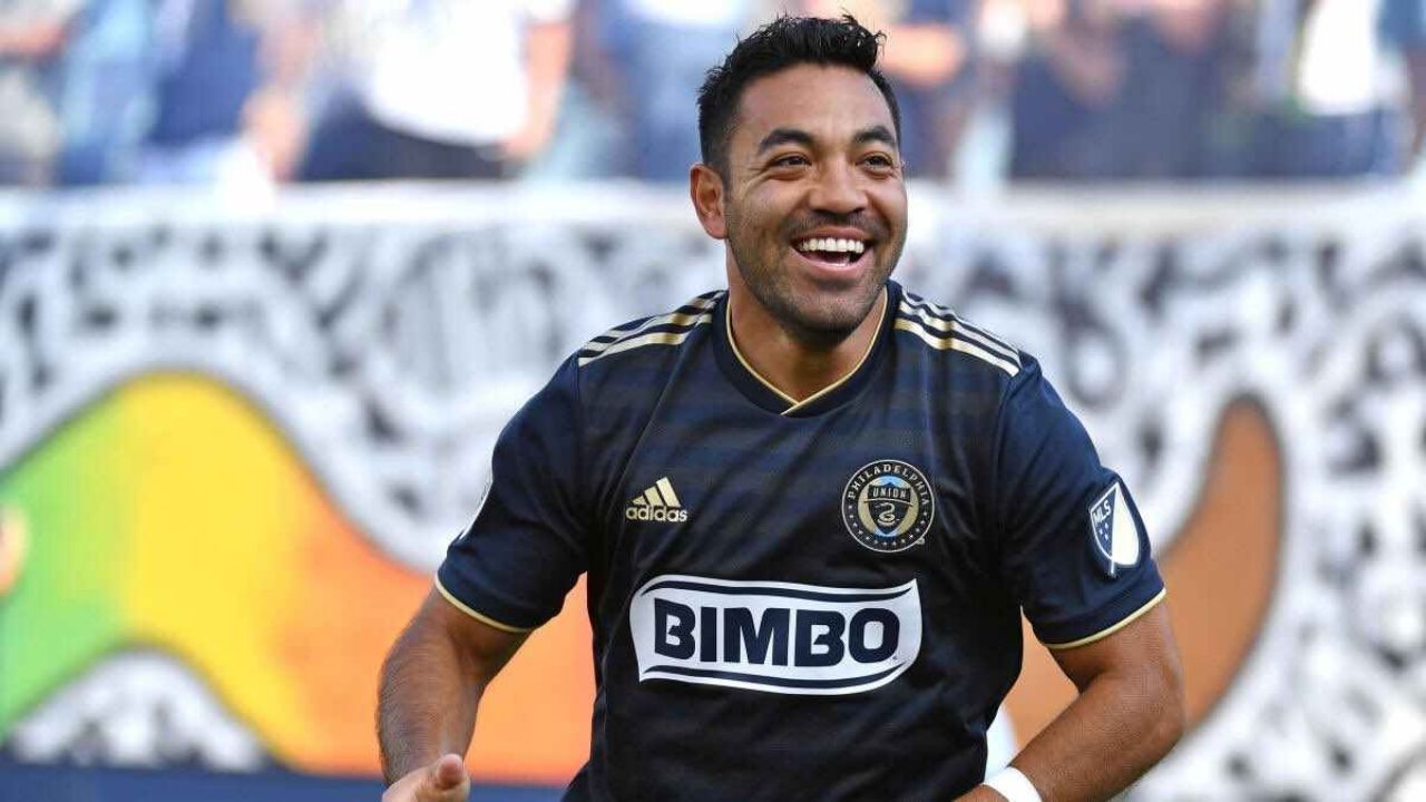 Marco Fabián termina su paso por Qatar y deja al equipo de Xavi Hernández