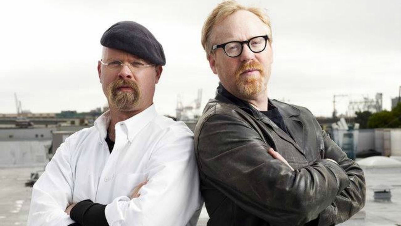 Adam Savage de ‘MythBusters’, acusado de abuso sexual por su propia hermana