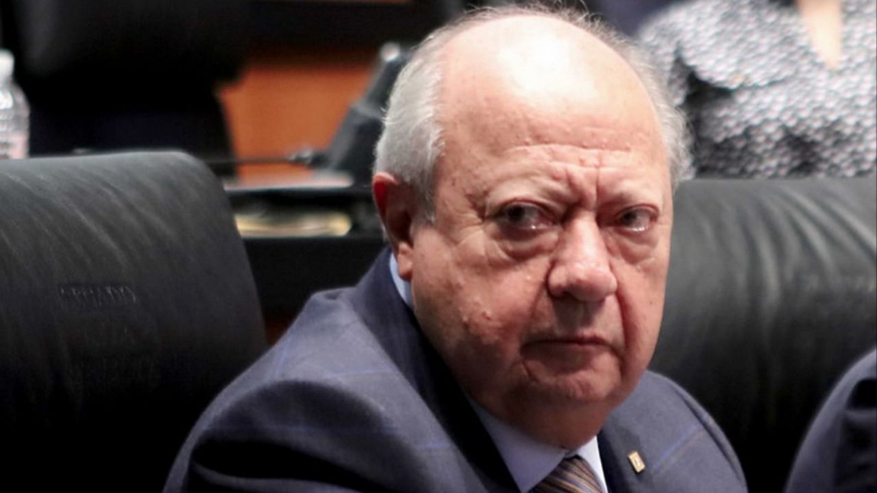 Carlos Romero Deschamps enciende las alarmas por presunto positivo a prueba de Covid-19