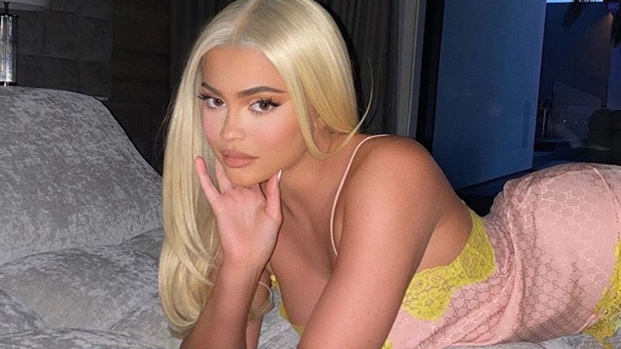 Kylie Jenner se deja ver en ropa íntima y desata locura en Instagram