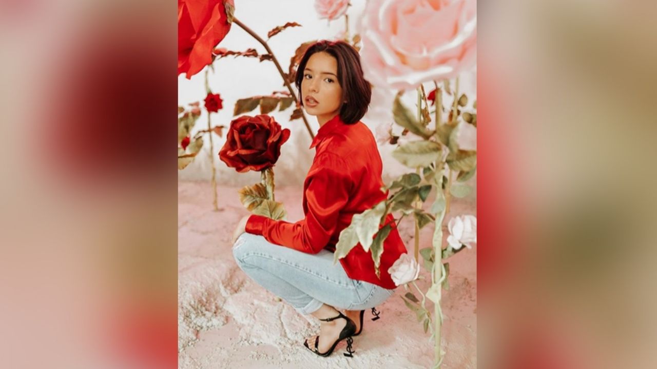 Ángela Aguilar derrite Instagram al enseñarlo todo con coqueto baile en ajustado vestido