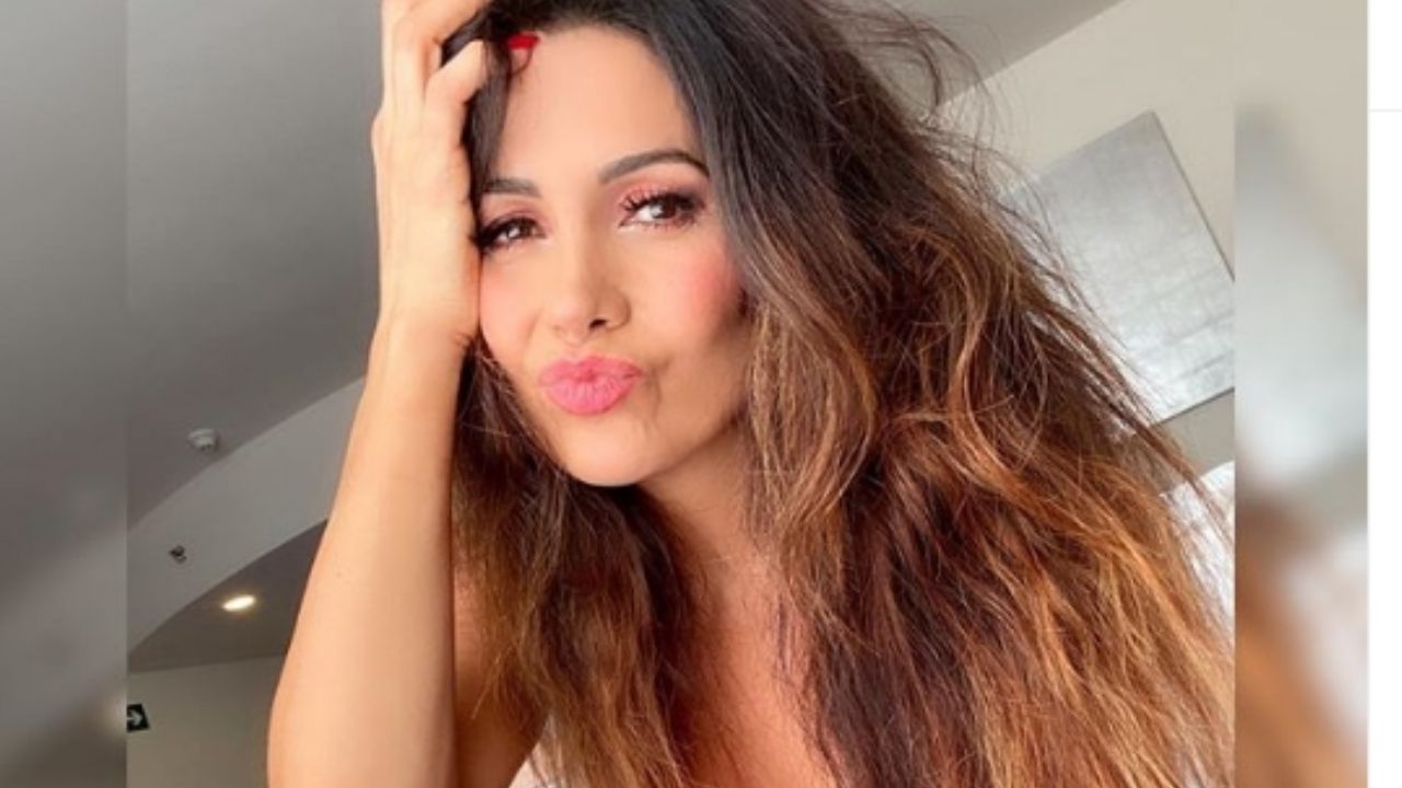 Patricia Manterola es ‘devorada’ por exceso de Photoshop para verse “menos vieja”