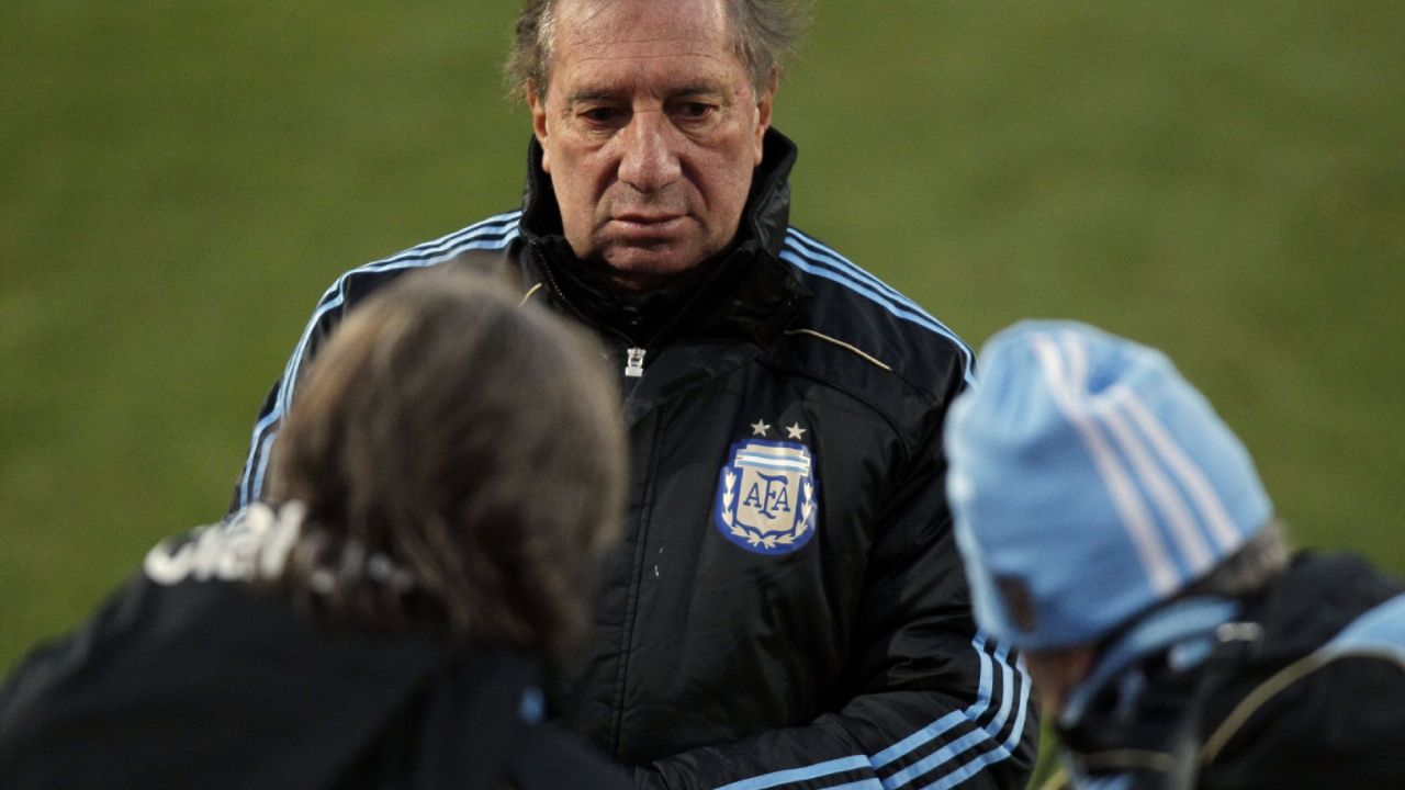 Que siempre no; Carlos Salvador Bilardo no tiene coronavirus