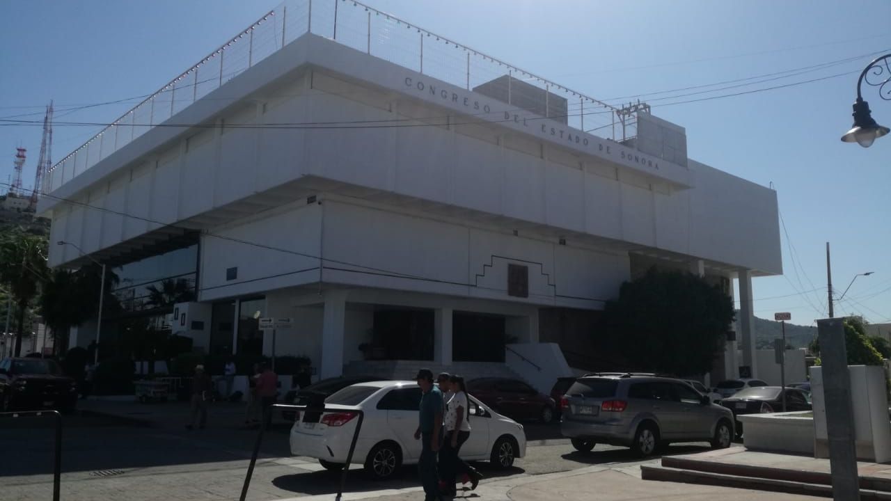 Proyecto del Acuaférico llega al Congreso con opiniones divididas