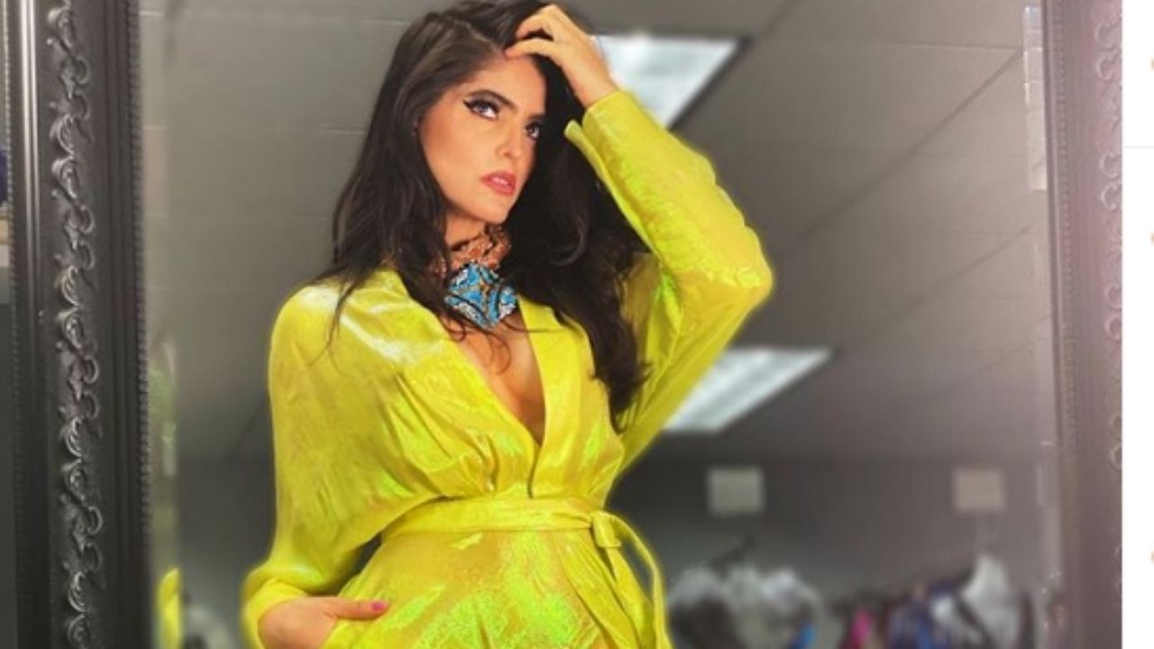 Ana Bárbara se pone su short de licra más pequeñito y derrite TikTok al mojarse con la manguera