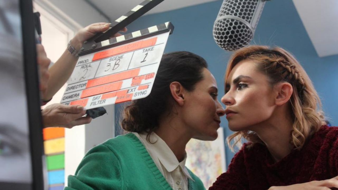 La cineasta Erica Salinas nos habla de su nuevo cortometraje ‘Para:Sarah’