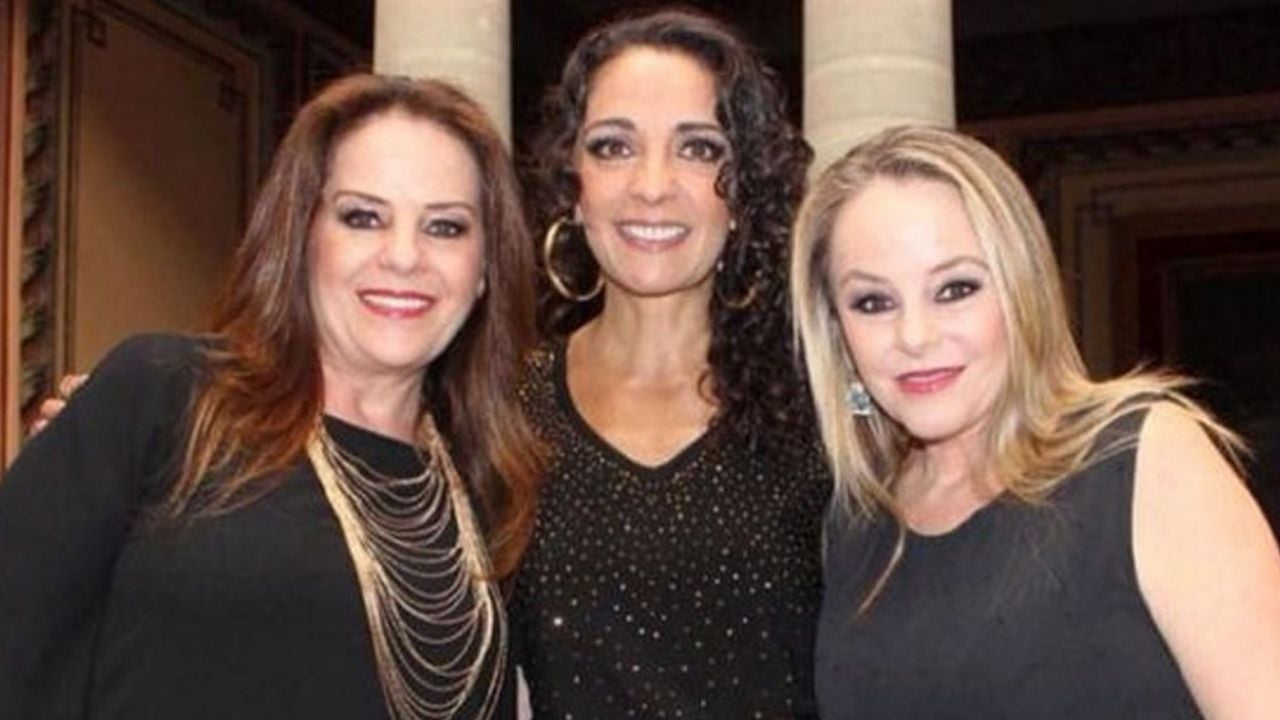 “Eso no sirve”: Regañan a cantante de Pandora por hacerse prueba casera de Covid-19