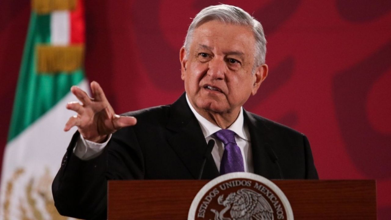 AMLO defiende a su esposa de ataques: “Es conmigo, no con ella o mi hijo”