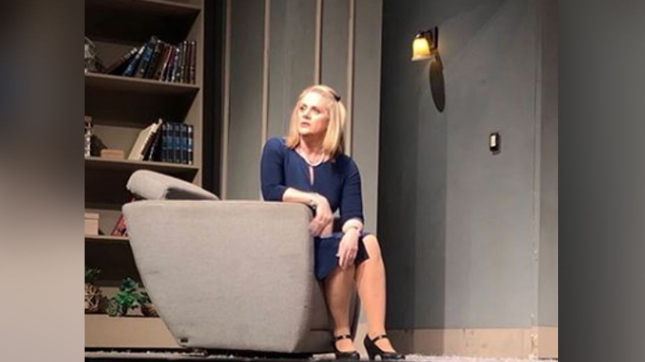 Érika Buenfil hace un Peña Nieto y queda en ridículo por no saber inglés: “Qué ver…”