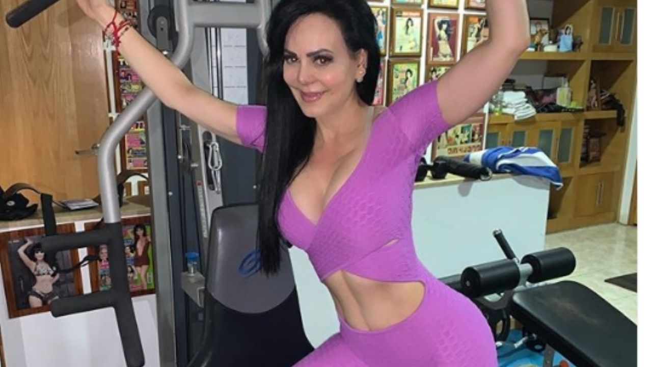 Maribel Guardia luce su cinturita y caderas de infarto en apretado ‘outfit’ translucido: “Todo se le mira”