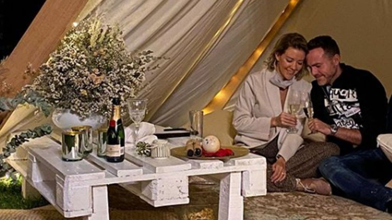 Fernanda Castillo y su romántico aniversario de pareja ante la contingencia