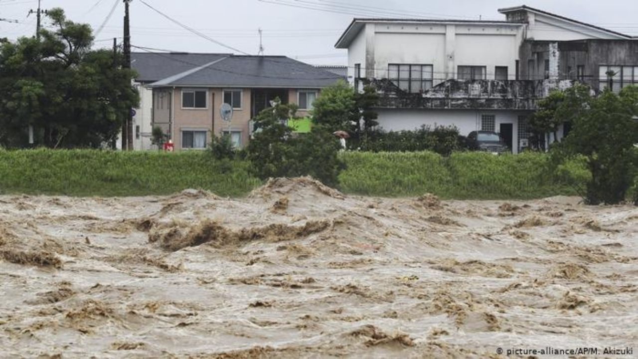 Japón: 14 personas son halladas muertas dentro de asilo de ancianos inundado