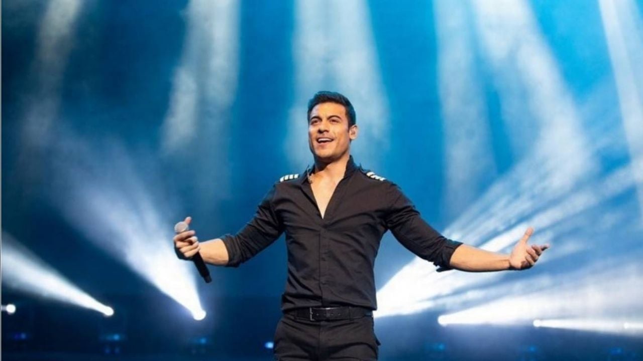 Carlos Rivera rebasa fronteras con su álbum ‘Leyendas’; conquista el Times Square en New York