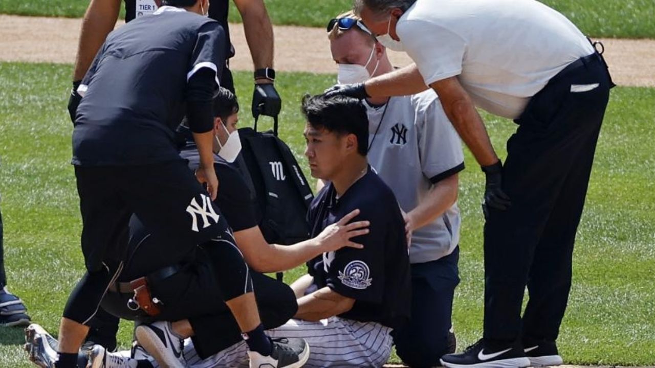 ¡Impresionante! Masahiro Tanaka recibe fuerte impacto en la cabeza; se encuentra estable