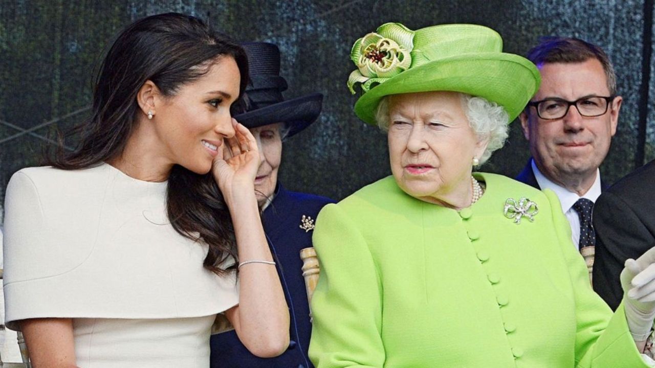 Reina Isabel II estaría “devastada” ante declaraciones de Meghan en su contra: “Petulante resentida”