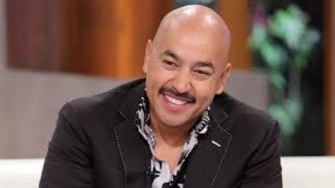Lupillo Rivera conmueve con tierno mensaje a una de las mujeres que más han marcado su vida
