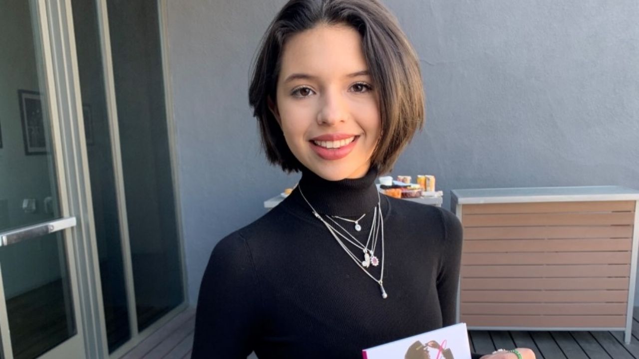 Ángela Aguilar sorprende a sus fans al interpretar una canción de su papá: “Talentosa”