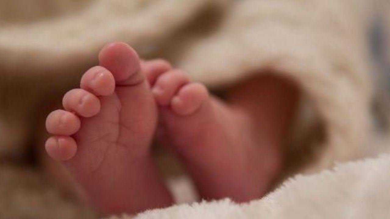 Encuentran dos bebés abandonados en Coahuila; uno de ellos pierde la vida