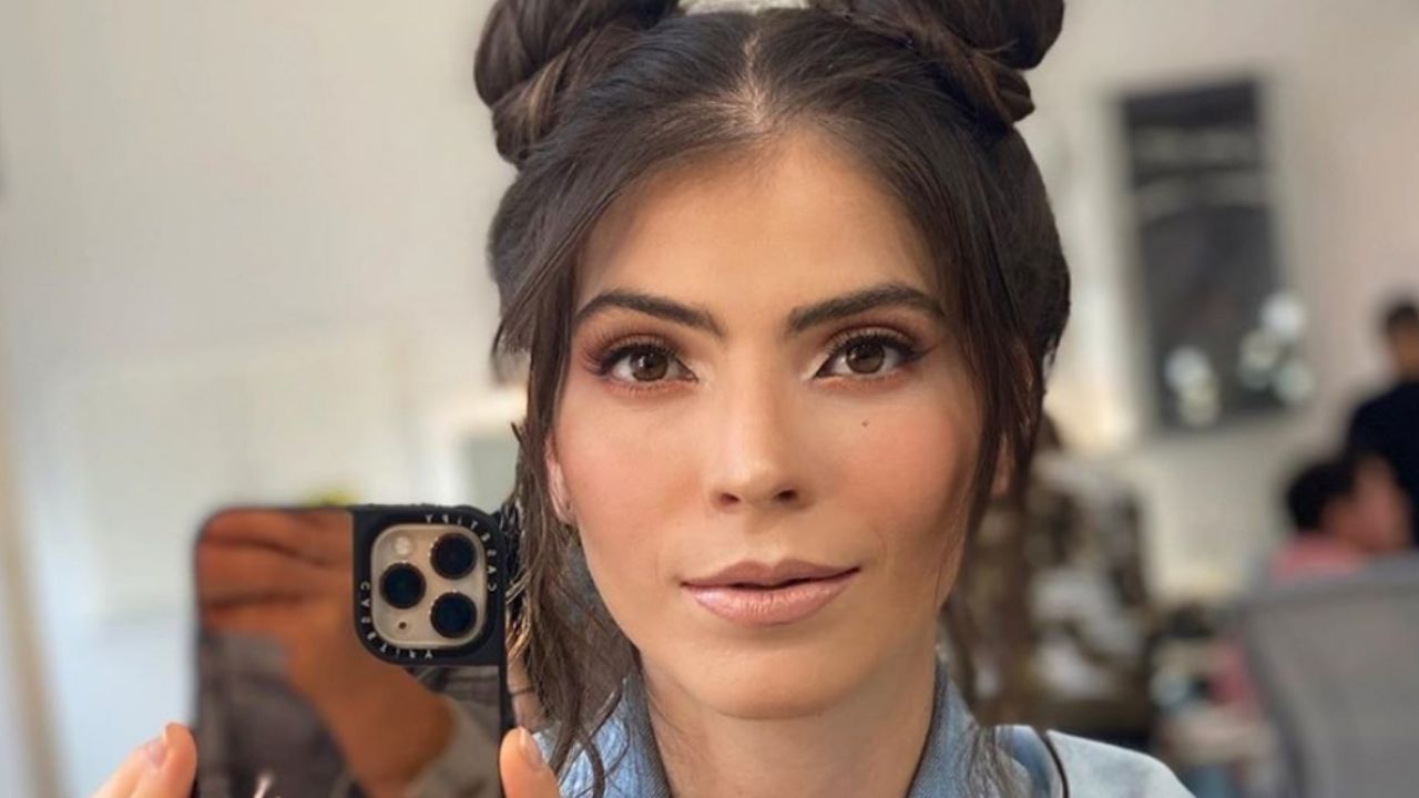 VIDEO: Esmeralda Ugalde, hermana de Ana Bárbara, se ejercita en traje de baño