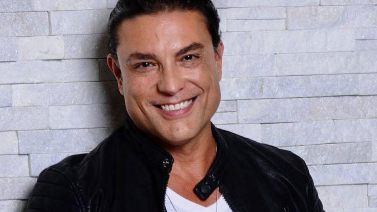 Tras besarse con exactor de Televisa, Osvaldo Ríos sale de ‘La Casa de los Famosos’