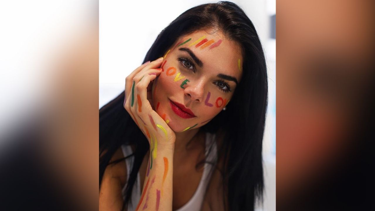 Livia Brito exhibe su mortal delantera en apretada blusita: “Qué buenos melones”