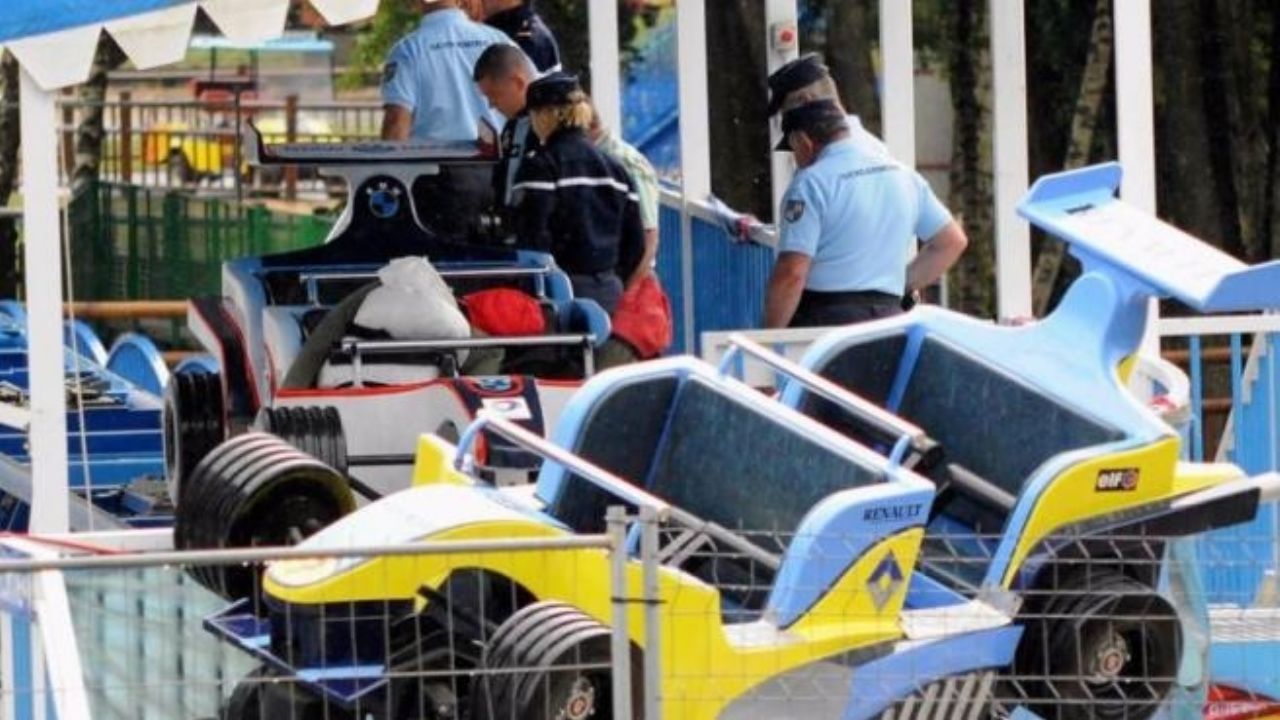 Tráfico final en un parque de Francia: Mujer muere al caer desde una montaña rusa
