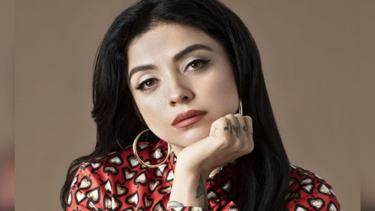 Mon Laferte causa furor en redes al ¡estrenar nuevo ‘look’! lejos de las tijeras