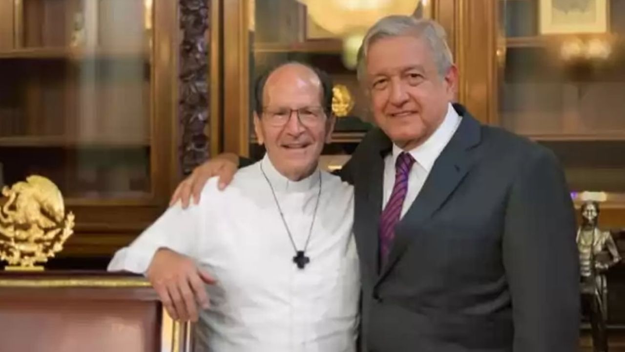 Padre Solalinde reaparece en Twitter y genera críticas por apoyar a AMLO en su viaje