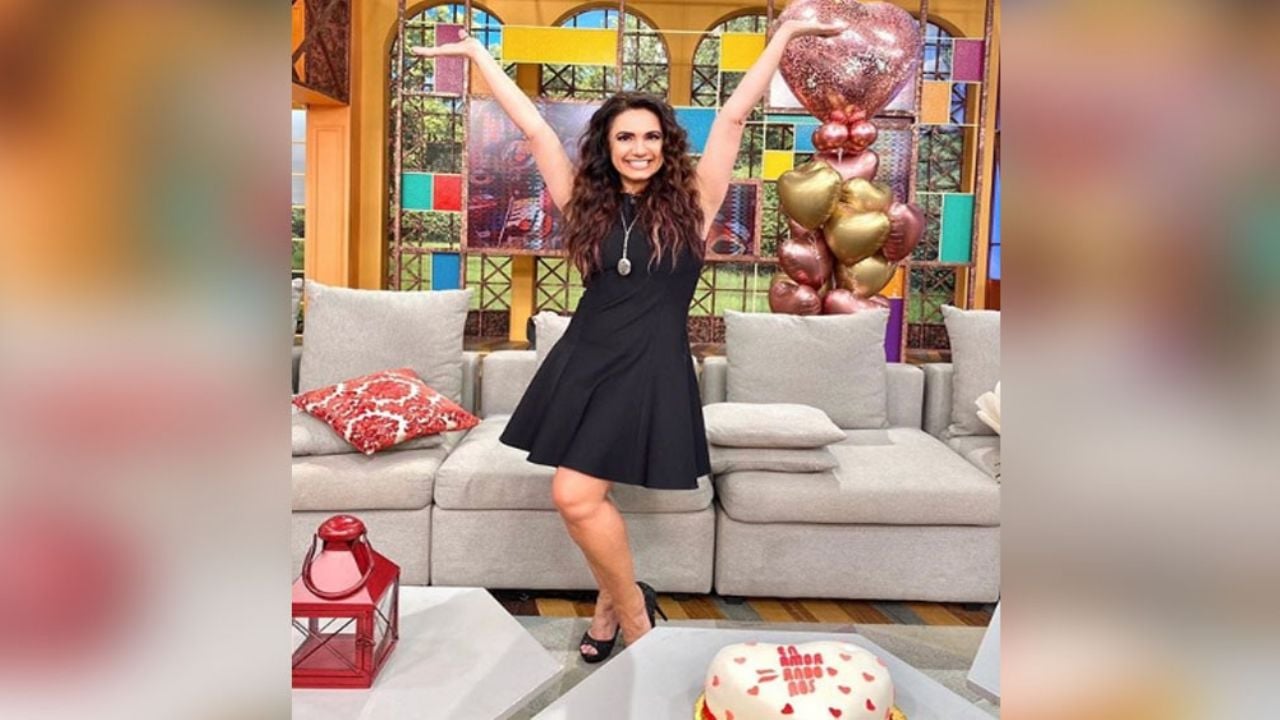 ‘Enamorándonos’ celebra a Penélope Menchaca por ser “la favorita de Instagram”