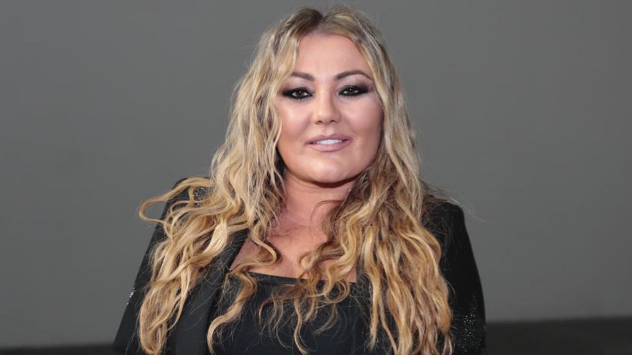 ¡Irreconocible! Amaia Montero reaparece con nuevo ‘look’ luego de 60 días de ausencia