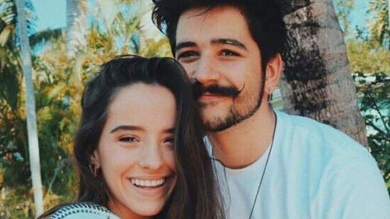 VIDEO: Camilo le hace tatuaje especial a Evaluna Montaner y desata las críticas