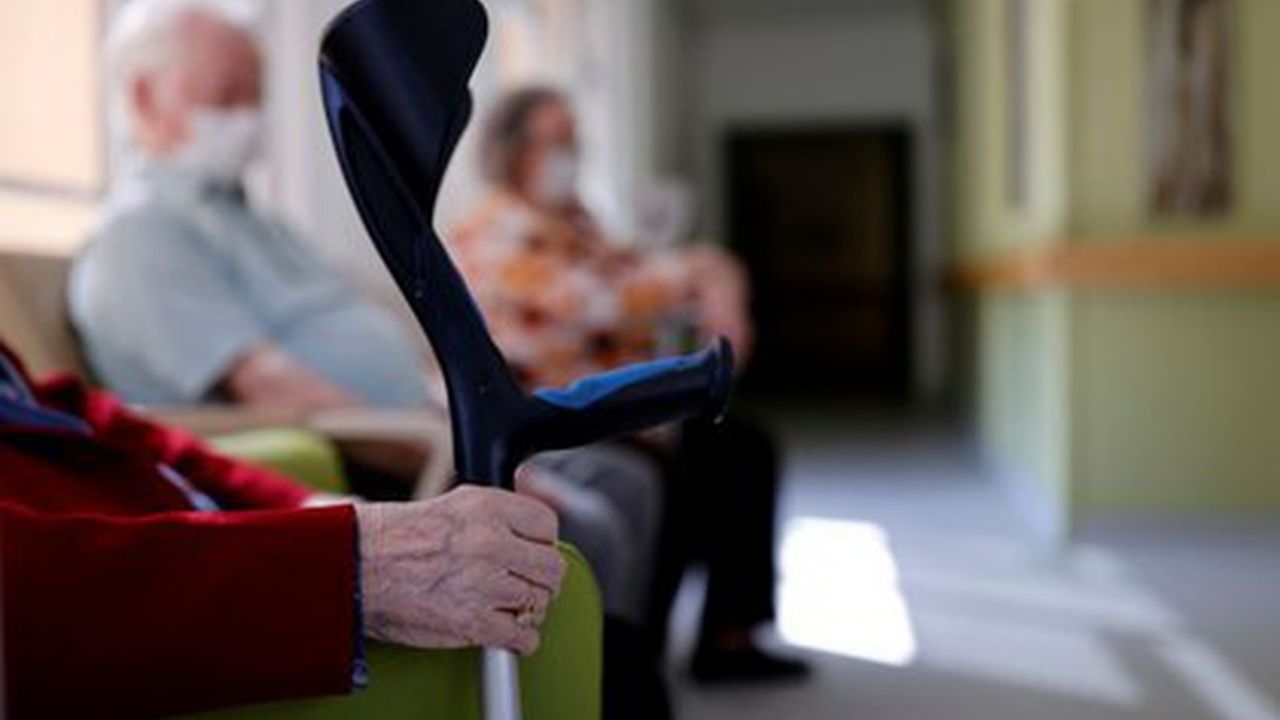 Brote de Covid-19 en asilo de ancianos de Saltillo alerta a autoridades; hay dos fallecidos