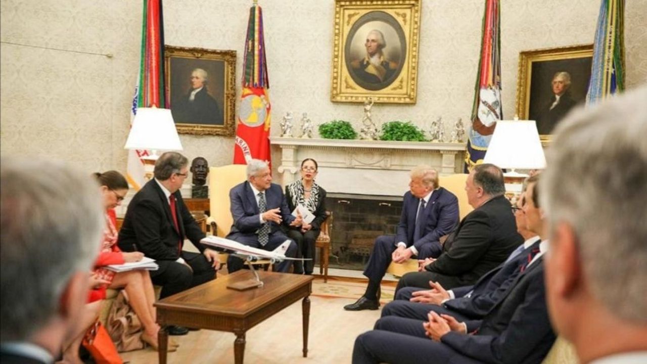 AMLO se convierte en objeto de burlas y críticas a través de redes tras su visita a EU