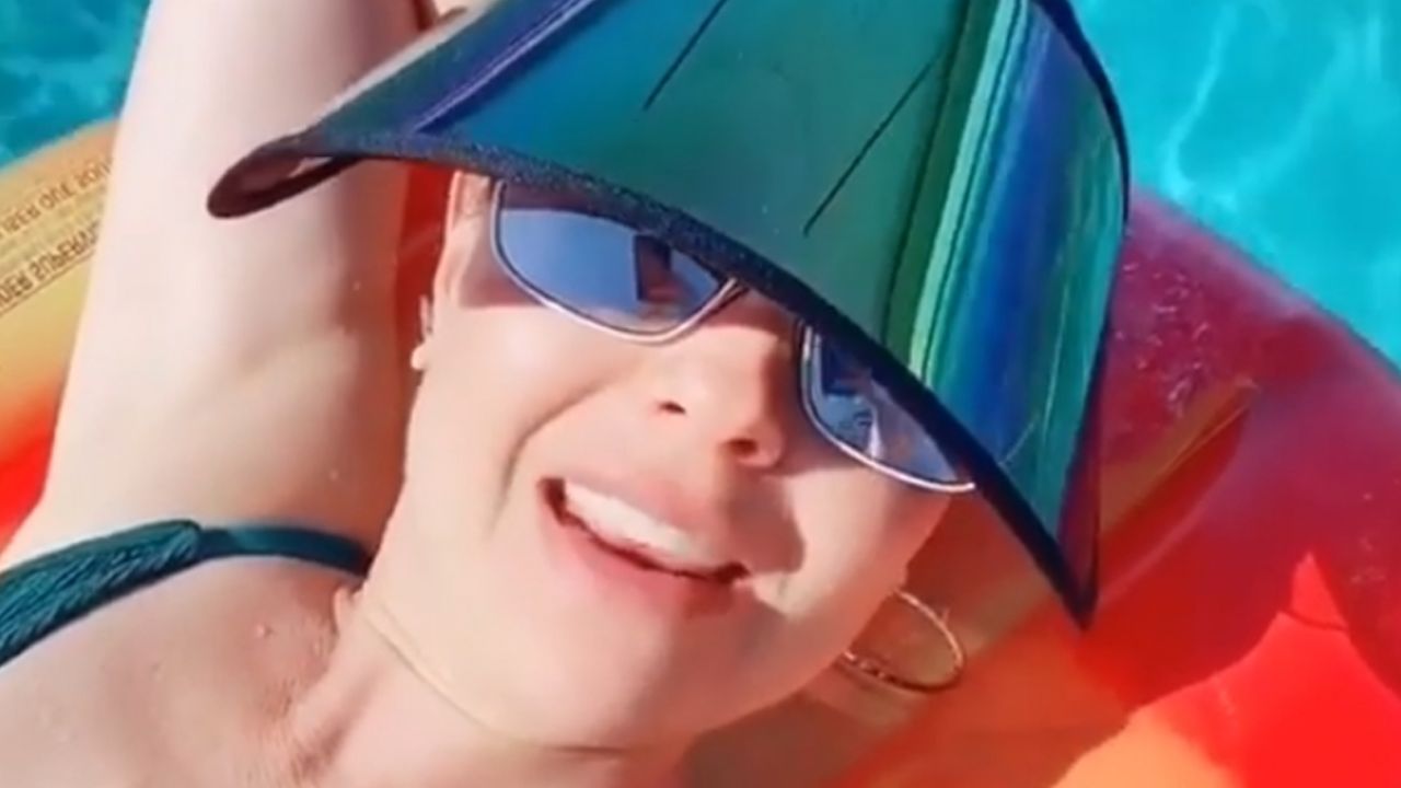 Thalía manda contundente mensaje a los que piden que deje TikTok por su edad