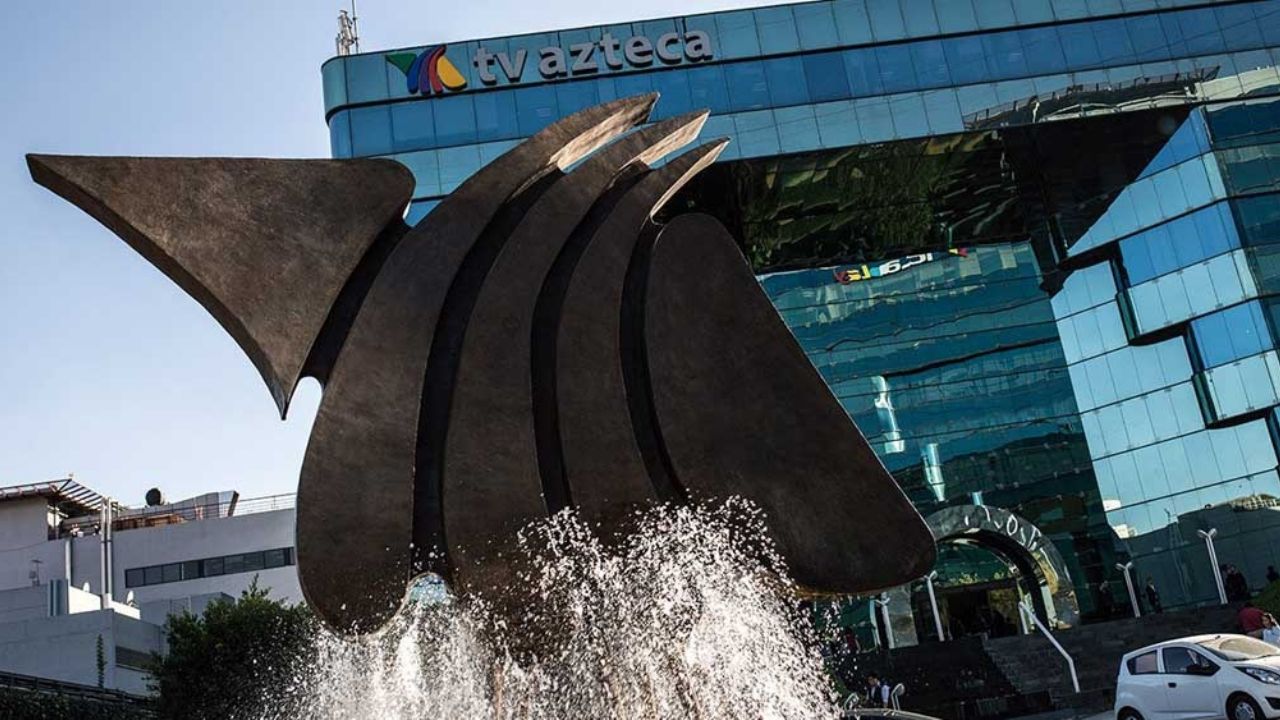 Famoso conductor advierte a TV Azteca ante su “crisis” financiera y de salud