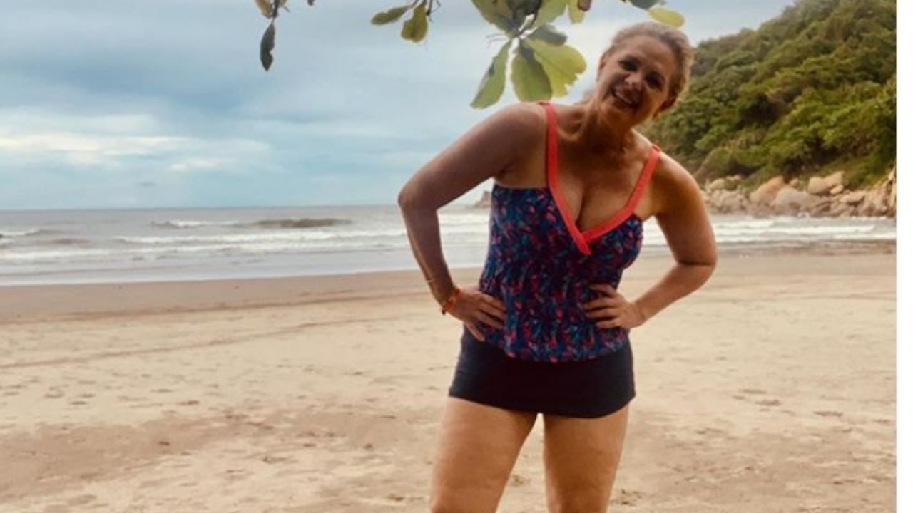 Érika Buenfil enamora todo Instagram al lucir su radiante belleza desde la alberca
