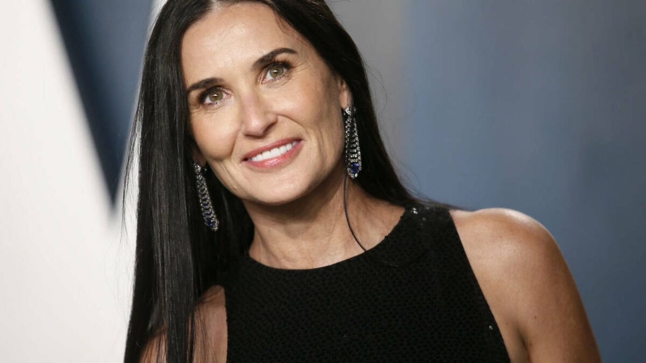 ¡De risa! Demi Moore comparte en redes una peculiar imagen y sus fans se la ‘comen viva’