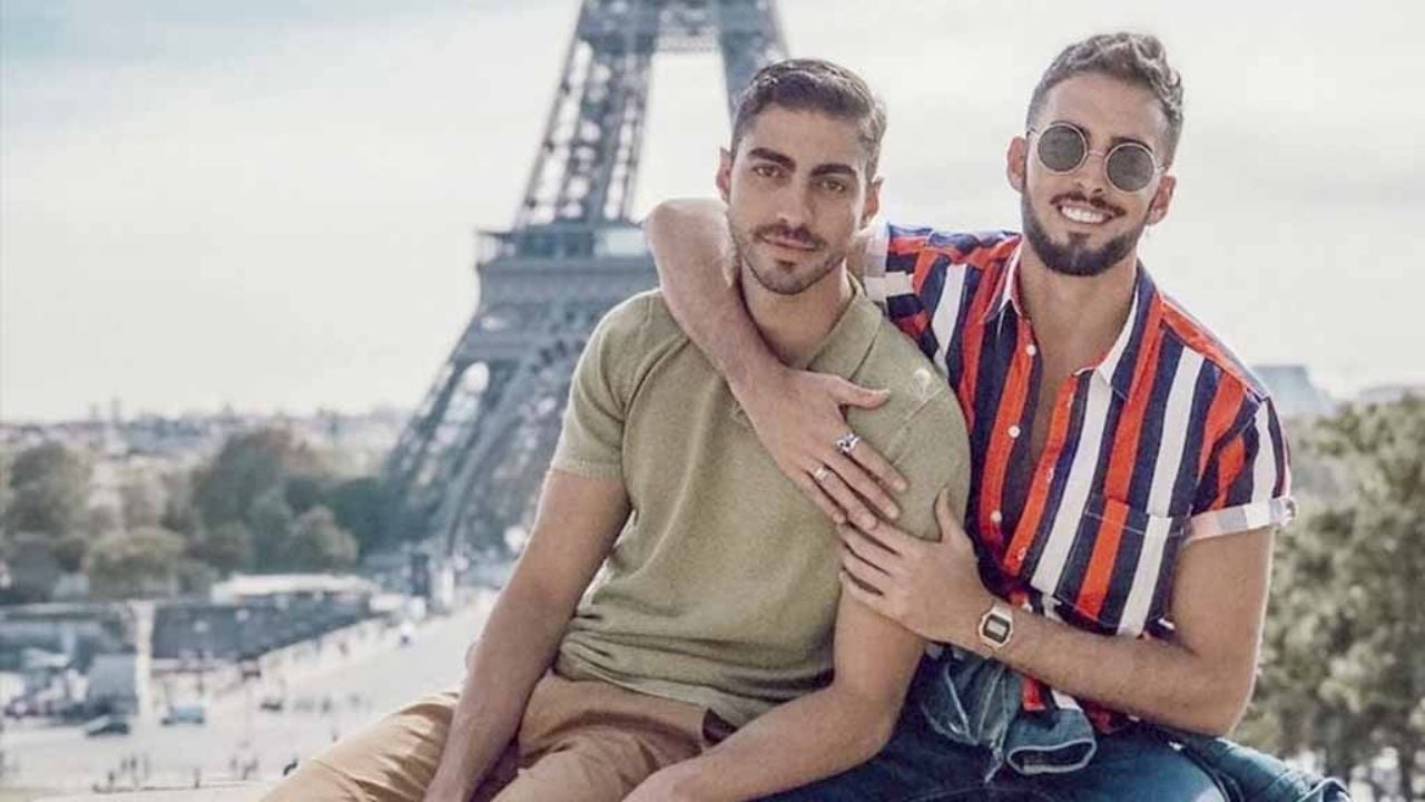 Roberto Carlo, conductor de ‘Sale el Sol’, celebra dos años de noviazgo con Rubén Kuri